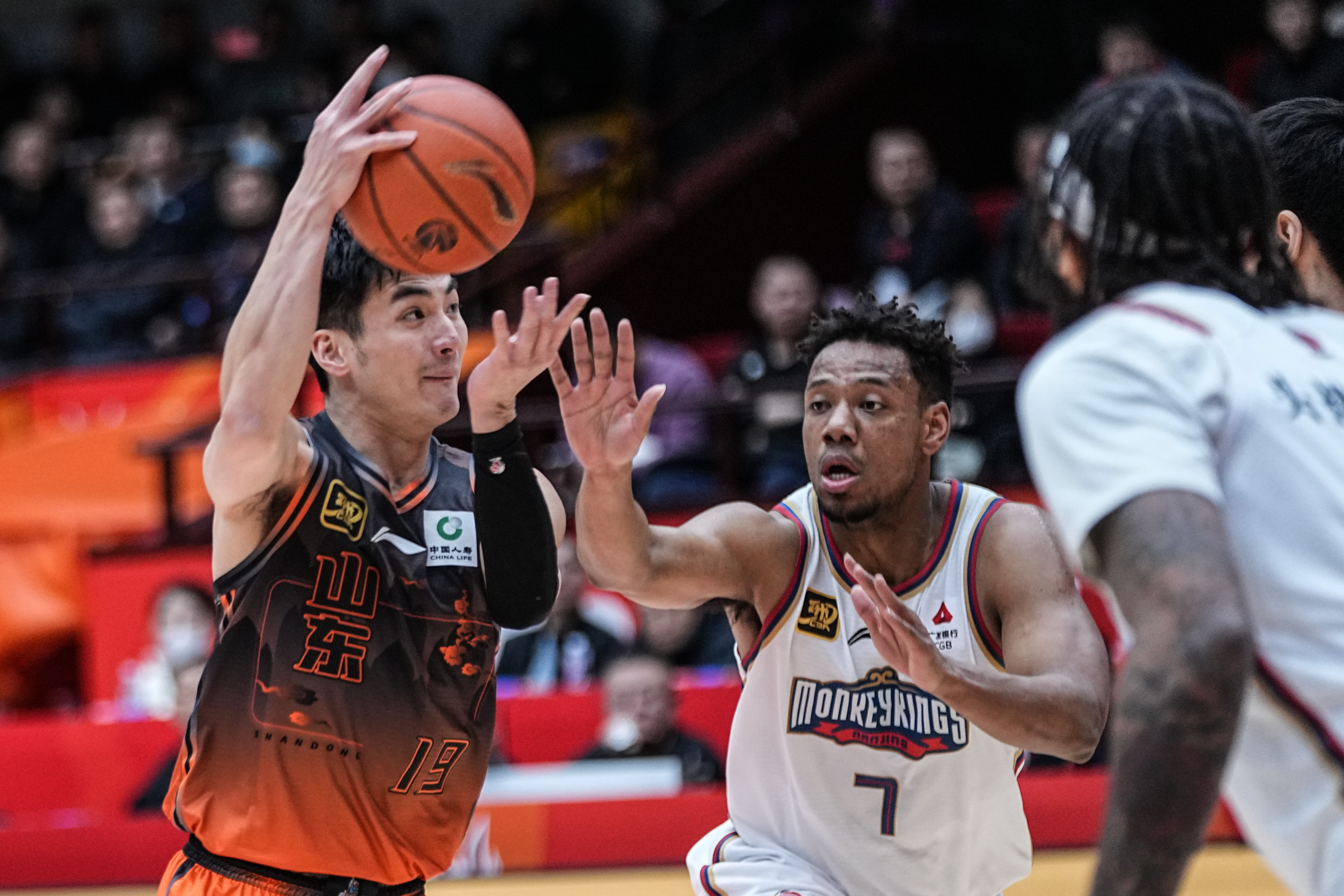 LOL官网-NBA常规赛倒计时，山东男篮集结日篮板制胜，细节引发关注，赛场秩序良好，资深球员宣示担当的简单介绍