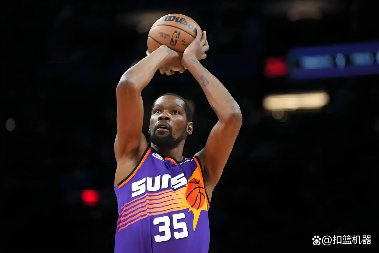 lol官方-冲刺阶段NBA季后赛焦点战;俄克拉荷马雷霆回应争议;更衣室稳定;资深球员宣示担当的简单介绍